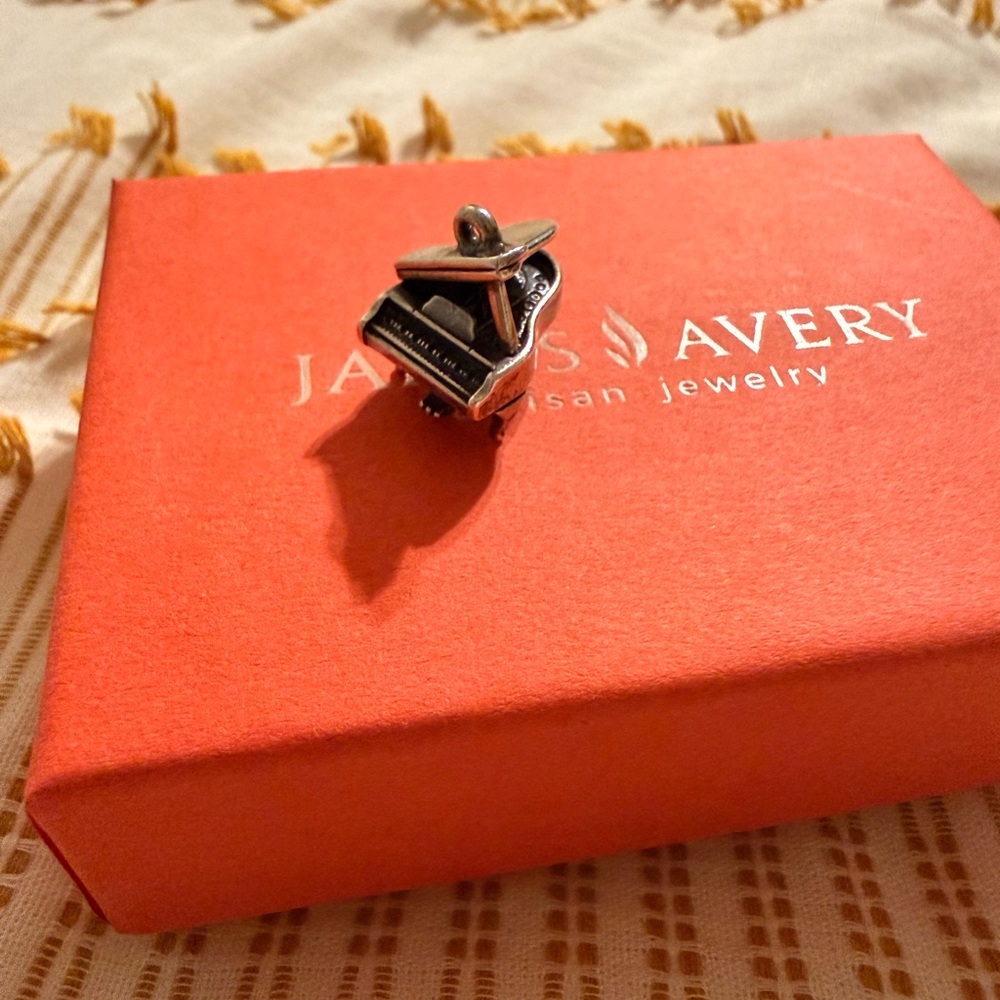 James Avery Sterling Silver Retired Piano Charm